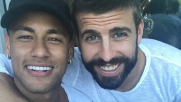 Gerard Piqué y Neymar. 
