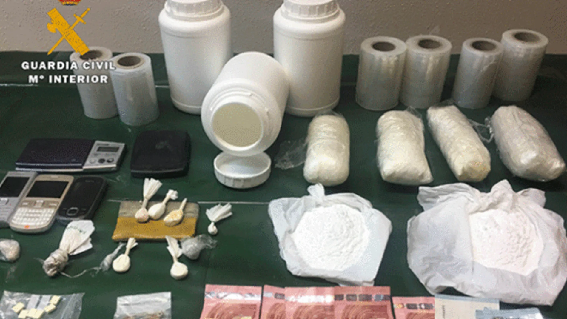 Desmantelan en Rincón de Soto (La Rioja) un nuevo laboratorio de adulteración y distribución de metanfetamina Desmantelan en Rincón de Soto (La Rioja) un nuevo laboratorio de adulteración y distribución de metanfetamina