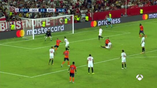 Visca puso el 2-2 ante el Sevilla con un fuerte disparo en el área