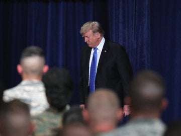 El presidente estadounidense Donald Trump en la base militar de Fort Myer, en Arlington, Virginia (Estados Unidos).