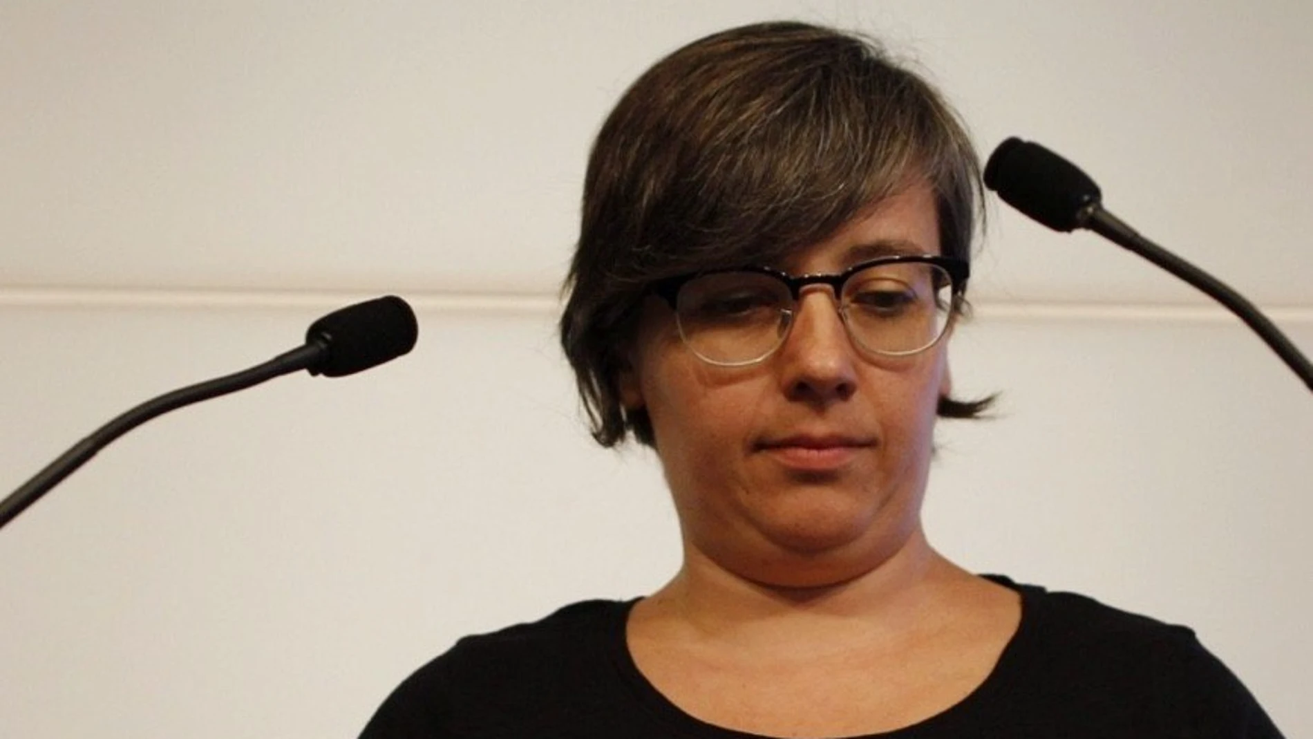 La presidenta del grupo parlamentario de la CUP, Mireia Boya, en una rueda de prensa en el Parlament La presidenta del grupo parlamentario de la CUP, Mireia Boya, en una rueda de prensa en el Parlament