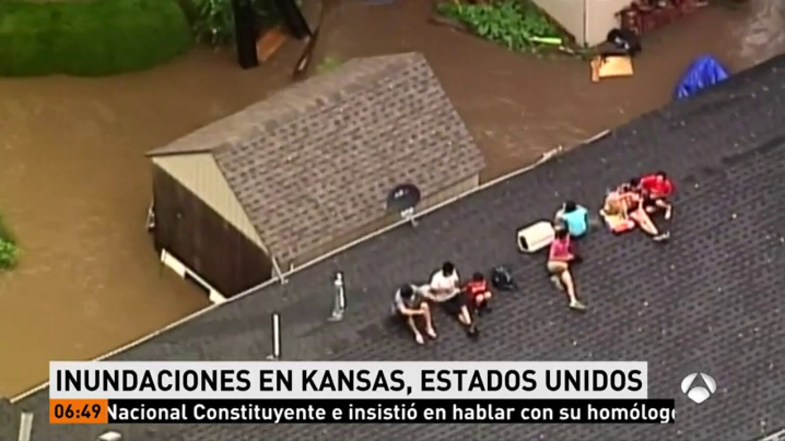 Las lluvias torrenciales dejan fuertes inundaciones en Kansas