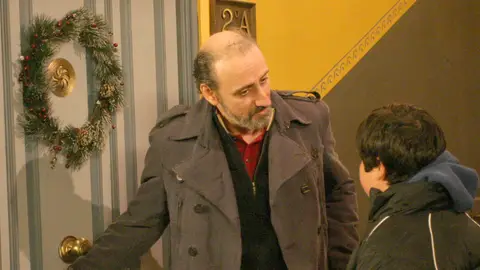 Aquí no hay quien viva - Temporada 4 - Capítulo 6: Érase una Navidad convulsa Aquí no hay quien viva - Temporada 4 - Capítulo 6: Érase una Navidad convulsa
