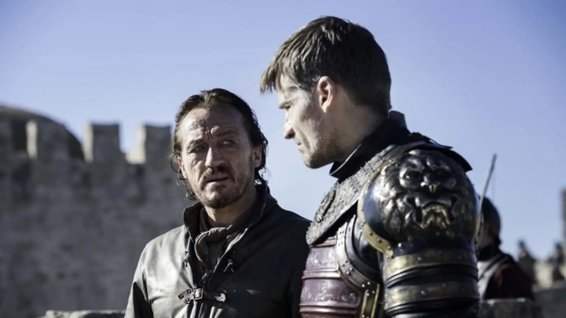 Bronn y Jaime en el campo de batalla de 'Juego de Tronos'