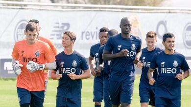 El tremendo 'zasca' de Óliver Torres a Iker Casillas en Twitter
