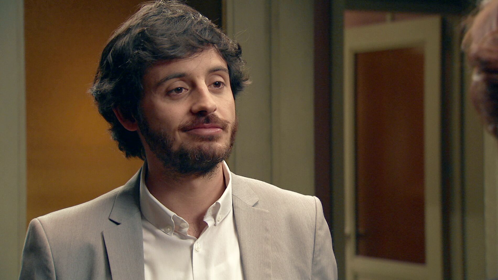  Jaime aprueba la compra por parte de Pierre Benoit