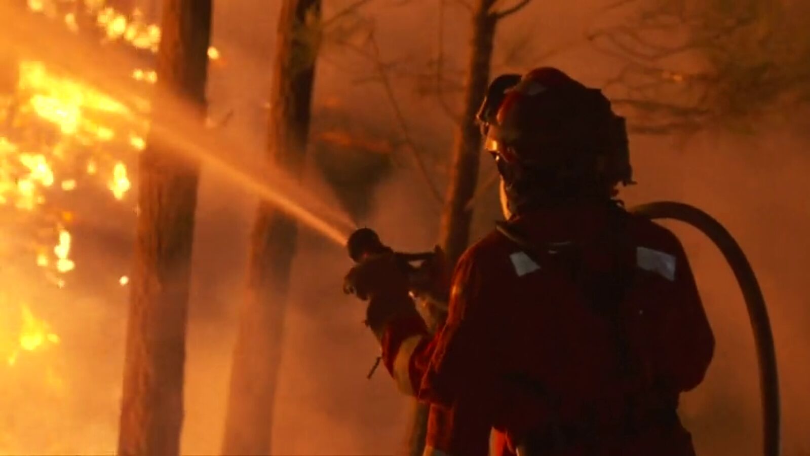 Así trabajan los efectivos de la UME en los incendios