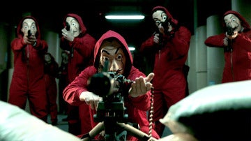 ¿Reconoces a los personajes de 'La casa de papel' con máscaras?