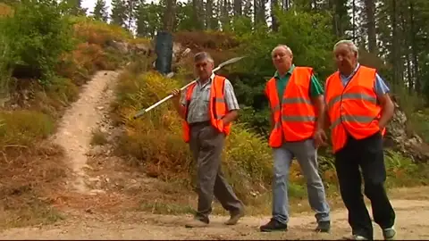 Patrullas vecinales para frenar la amenaza de fuego Patrullas vecinales para frenar la amenaza de fuego