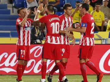 Los jugadores del Atlético celebran un gol Los jugadores del Atlético celebran un gol