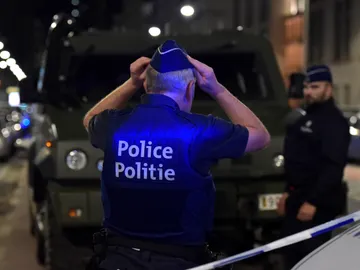 El atacante de Bruselas llevaba un arma falsa y dos ejemplares del Corán El atacante de Bruselas llevaba un arma falsa y dos ejemplares del Corán