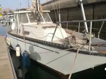 Seis detenidos por trasladar a Canarias media tonelada de cocaína en velero Seis detenidos por trasladar a Canarias media tonelada de cocaína en velero