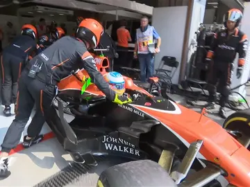 Alonso, abandonando en Bélgica Alonso, abandonando en Bélgica