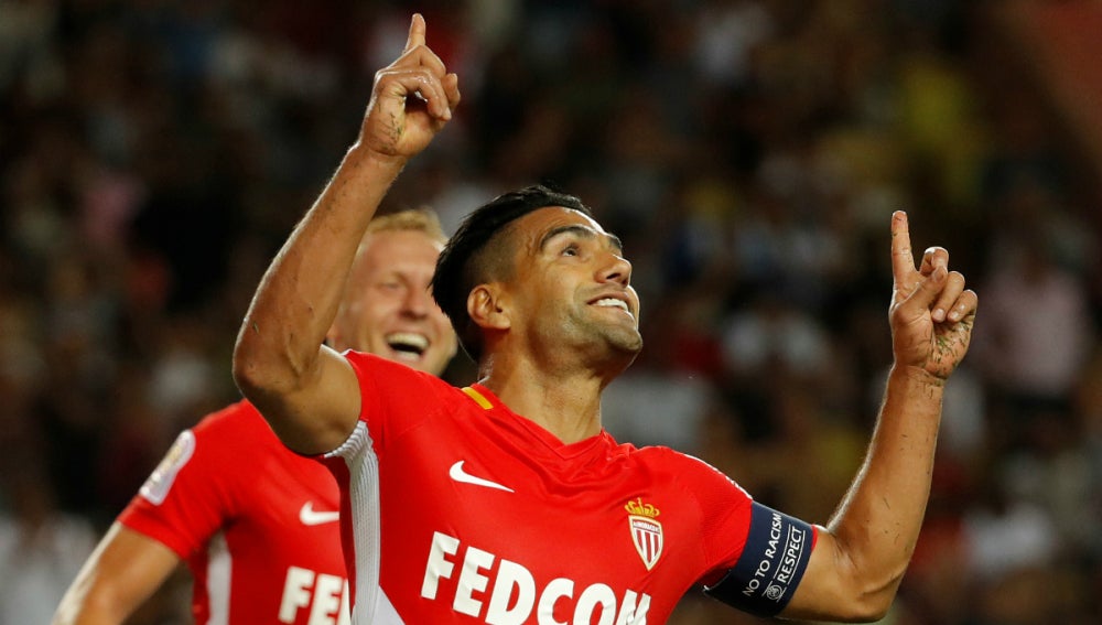 Radamel Falcao celebra un gol con el Mónaco