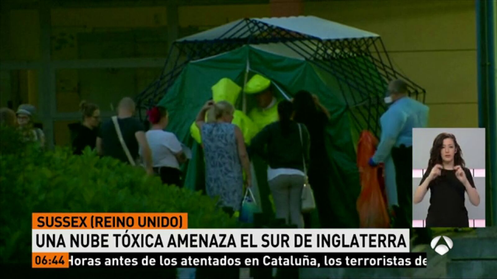 Una nube tóxica de cloro obliga a desalojar la playa de Sussex, en Reino Unido