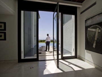 Vista del interior de una vivienda en la urbanización de La Zagaleta