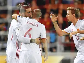 Los jugadores de la Selección celebran uno de los goles contra Liechtenstein Los jugadores de la Selección celebran uno de los goles contra Liechtenstein