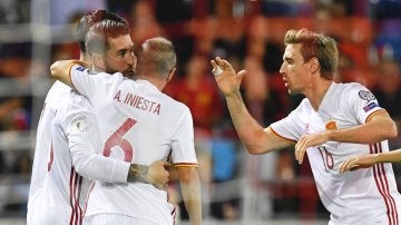 Los jugadores de la Selección celebran uno de los goles contra Liechtenstein