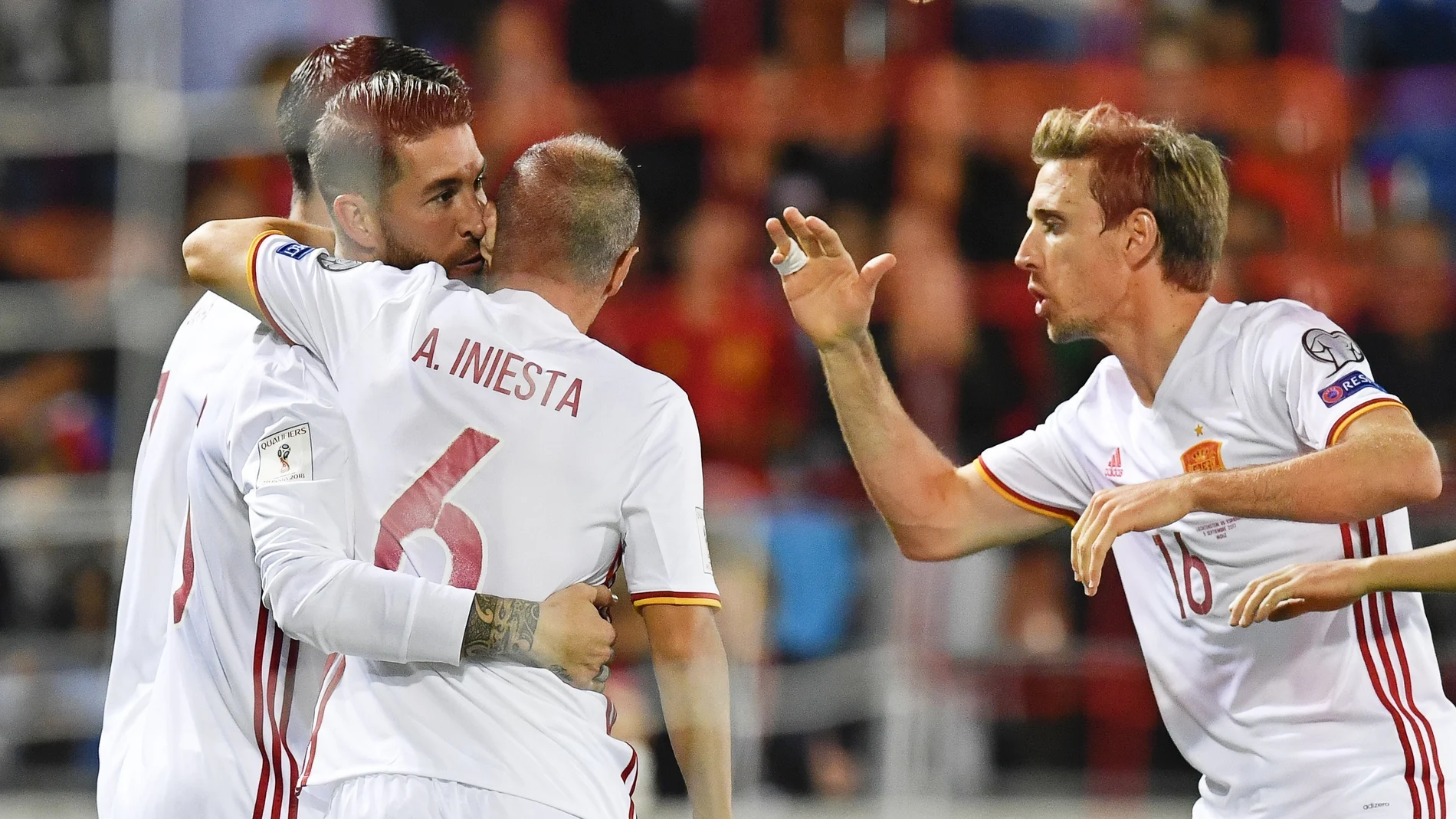Los jugadores de la Selección celebran uno de los goles contra Liechtenstein Los jugadores de la Selección celebran uno de los goles contra Liechtenstein