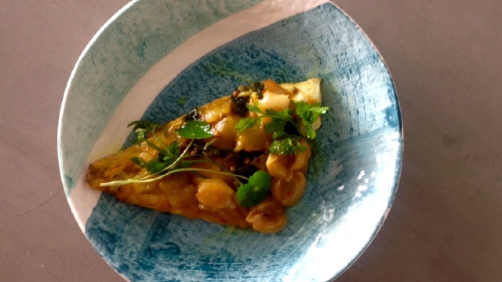 Dorada con escabeche de mango y litchi