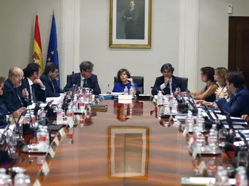 La vicepresidenta del Gobierno, Soraya Sáenz de Santamaría, preside la reunión La vicepresidenta del Gobierno, Soraya Sáenz de Santamaría, preside la reunión