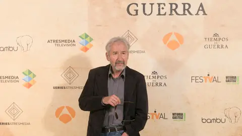 José Sacristán: "Se aborda con verdadero valor un asunto extremadamente difícil" RUEDA DE PRENSA 'TIEMPOS DE GUERRA' - FESTVAL DE VITORIA