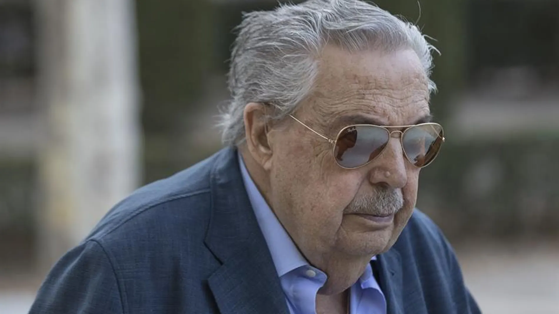 El padre de Ignacio González, a su llegada a la Audiencia Nacional El padre de Ignacio González, a su llegada a la Audiencia Nacional