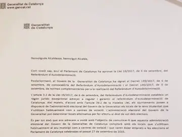Carta de Puigdemont a los alcaldes catalanes Carta de Puigdemont a los alcaldes catalanes