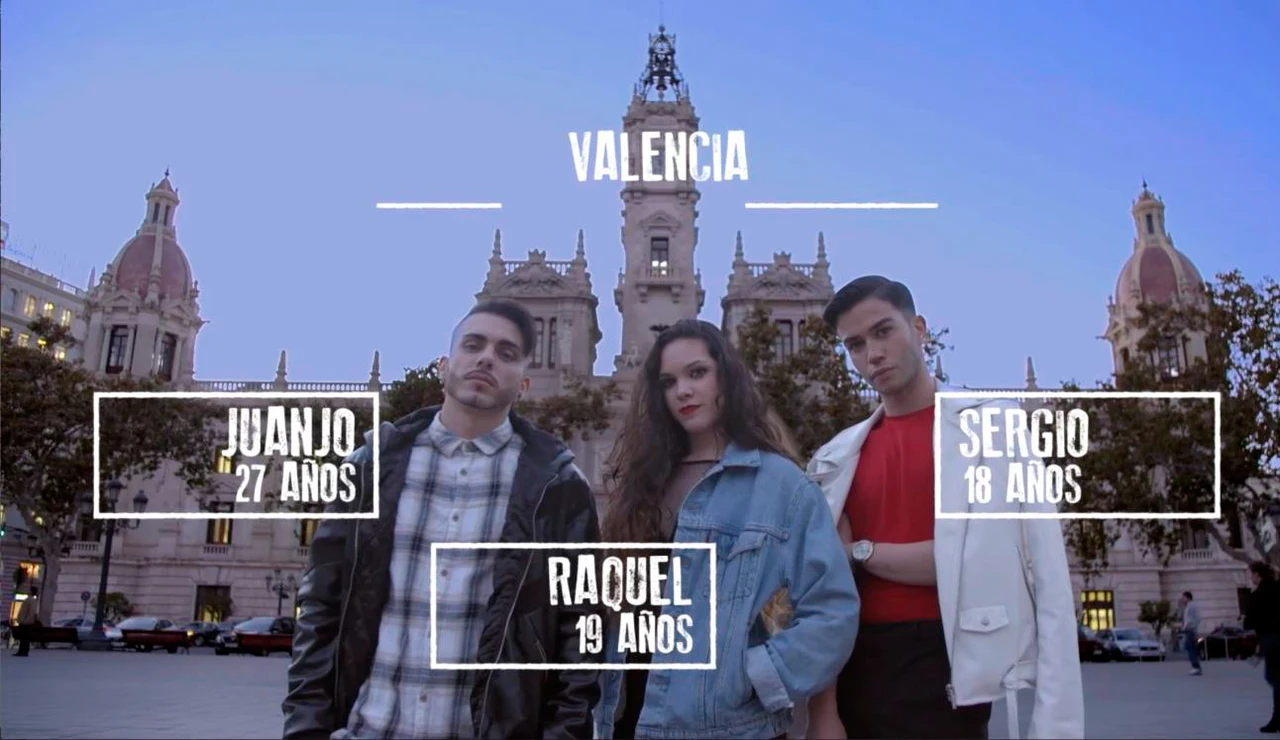 Juanjo, Raquel y Sergio comparten piso en Valencia
