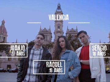 Juanjo, Raquel y Sergio comparten piso en Valencia