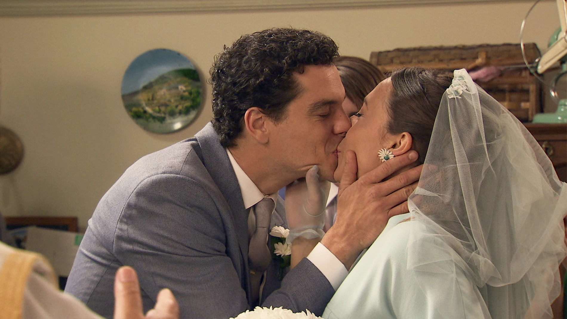 Una fugaz y discreta boda entre Alba y Rafael