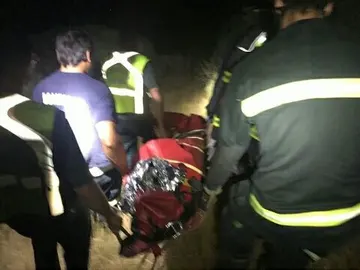 Bomberos de Ávila rescatan el cuerpo sin vida del piloto Bomberos de Ávila rescatan el cuerpo sin vida del piloto