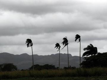 El huracán Irma toca tierra en Cuba