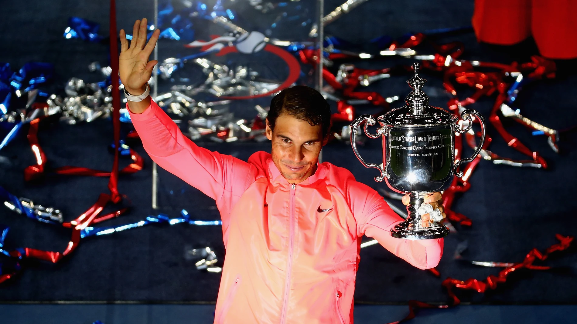Rafa Nadal, con el trofeo de campeón del US Open en la mano Rafa Nadal, con el trofeo de campeón del US Open en la mano