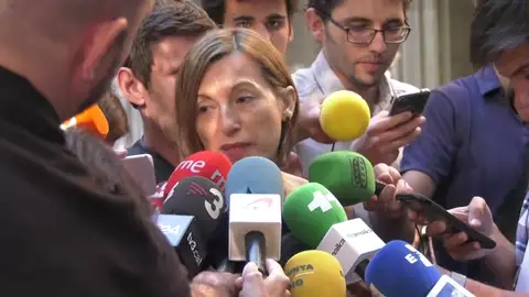 Forcadell: "Esta Diada va a expresar las ganas que tiene el pueblo catalán de decidir su futuro" Forcadell: "Esta Diada va a expresar las ganas que tiene el pueblo catalán de decidir su futuro"