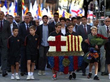 El Barça, en la ofrenda floral al monumento a Rafael Casanova por la Diada
