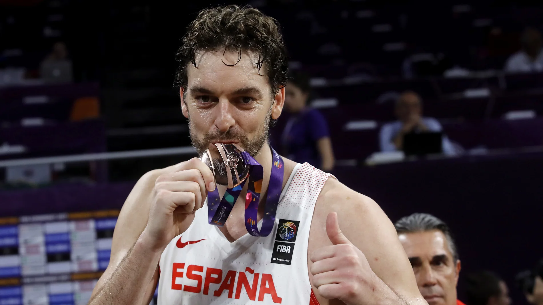Pau Gasol, con la medalla de bronce del Eurobasket Pau Gasol, con la medalla de bronce del Eurobasket