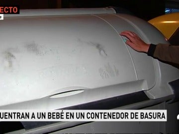 Un indigente encuentra a un bebé recién nacido en un contenedor de basura de Ourense