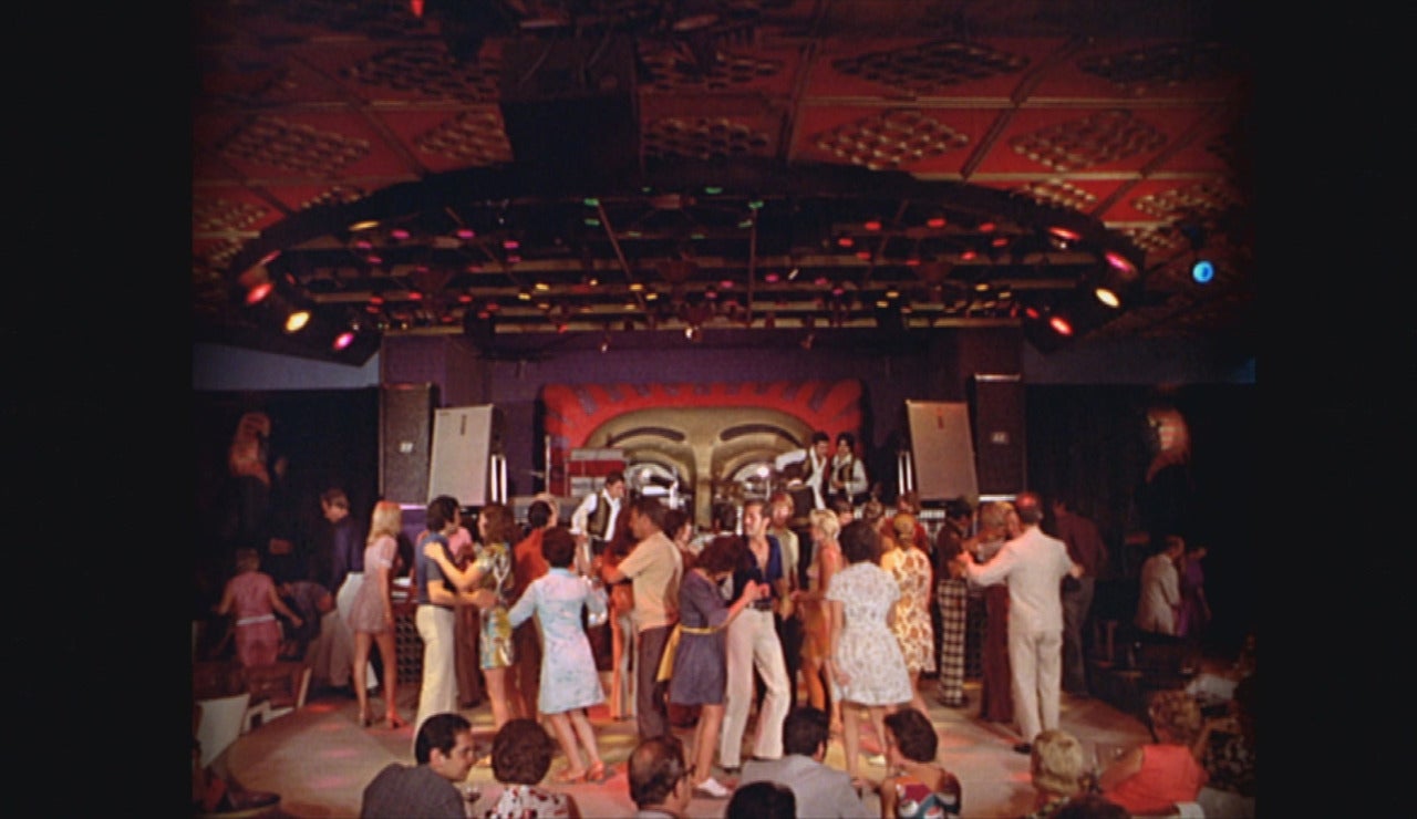 La transición española, las primeras discotecas y las prendas unisex, el gran cambio de los 70