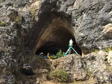 Descubiertos en Tamajón (Guadalajara) los restos más antiguos de Homo Sapiens en la Meseta Descubiertos en Tamajón (Guadalajara) los restos más antiguos de Homo Sapiens en la Meseta