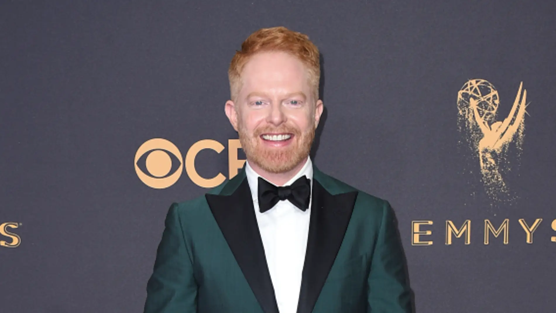 Jesse Tyler Ferguson de 'Modern Family' en los premios Emmy