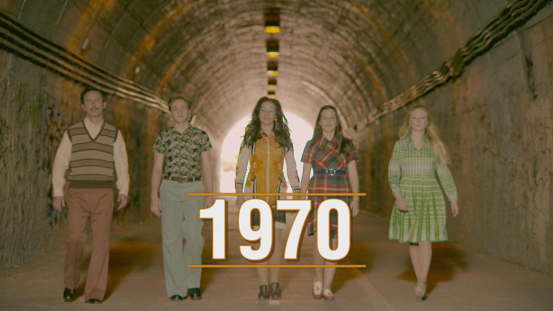 El Citr&ouml;en 2CV, estampados de infarto y el tel&eacute;fono invaden a los Vela Cedena en los 70