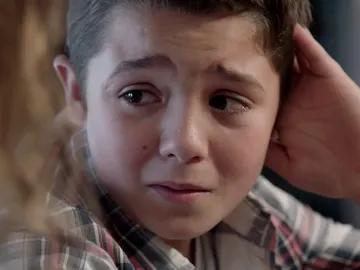 Hugo no puede mentir a su madre y le confiesa qué pasó con su perro Aby Hugo no puede mentir a su madre y le confiesa qué pasó con su perro Aby