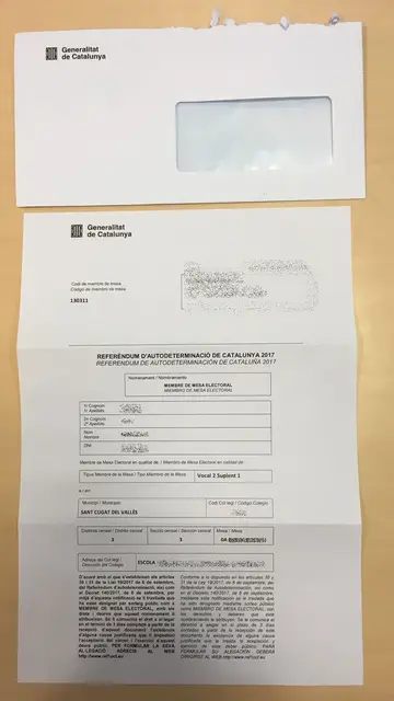 La Guardia Civil interviene en Unipost más de 45.000 sobres nominales para constituir las mesas del 1-O La Guardia Civil interviene en Unipost más de 45.000 sobres nominales para constituir las mesas del 1-O