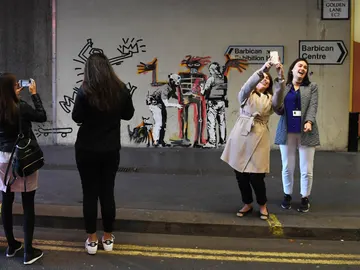 Nuevo mural de Banksy en Londres Nuevo mural de Banksy en Londres