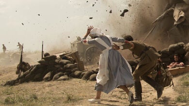 Fidel y Verónica intentan salvar vidas en plena Batalla de Annual