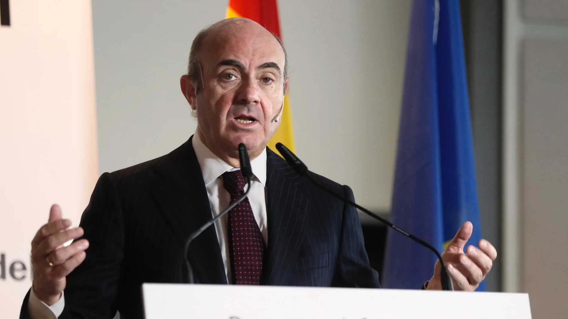 El ministro de Economía, Industria y Competitividad, Luis de Guindos, en una imagen de archivo El ministro de Economía, Industria y Competitividad, Luis de Guindos, en una imagen de archivo