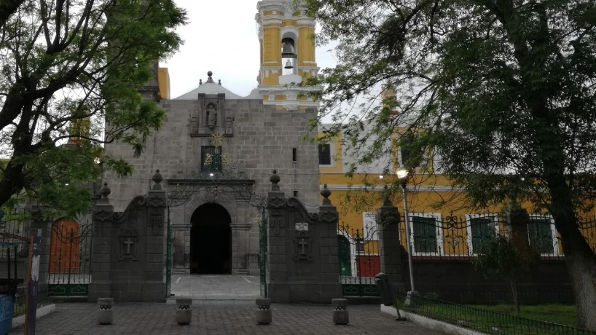 Templo Santiago Apóstol, Puebla, México Templo Santiago Apóstol, Puebla, México