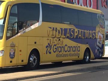 Autobús de Las Plamas pintado