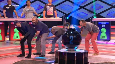 'Los Lobos' y Juanra se atreven con 'Paquito el chocolatero'